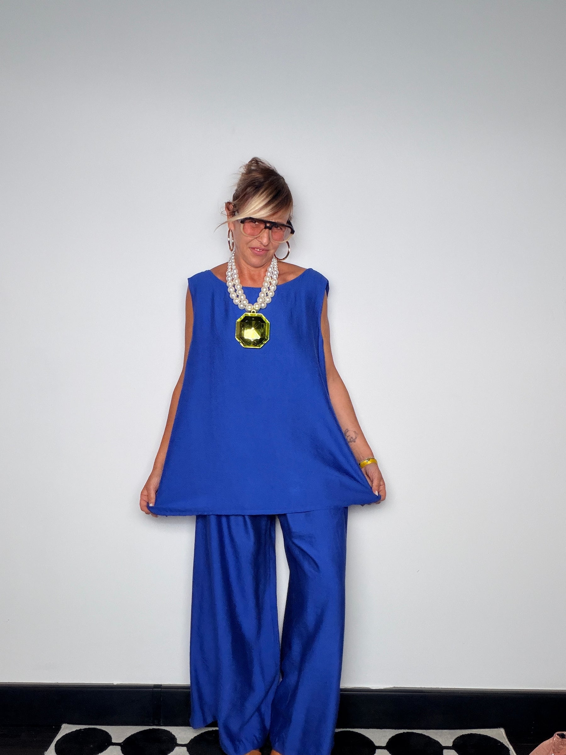 Completo Due Pezzi Top Cape e Pantalone Palazzo