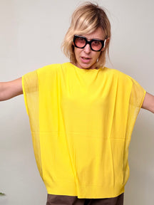 Maglia Oversize Nera con Inserti Traforati