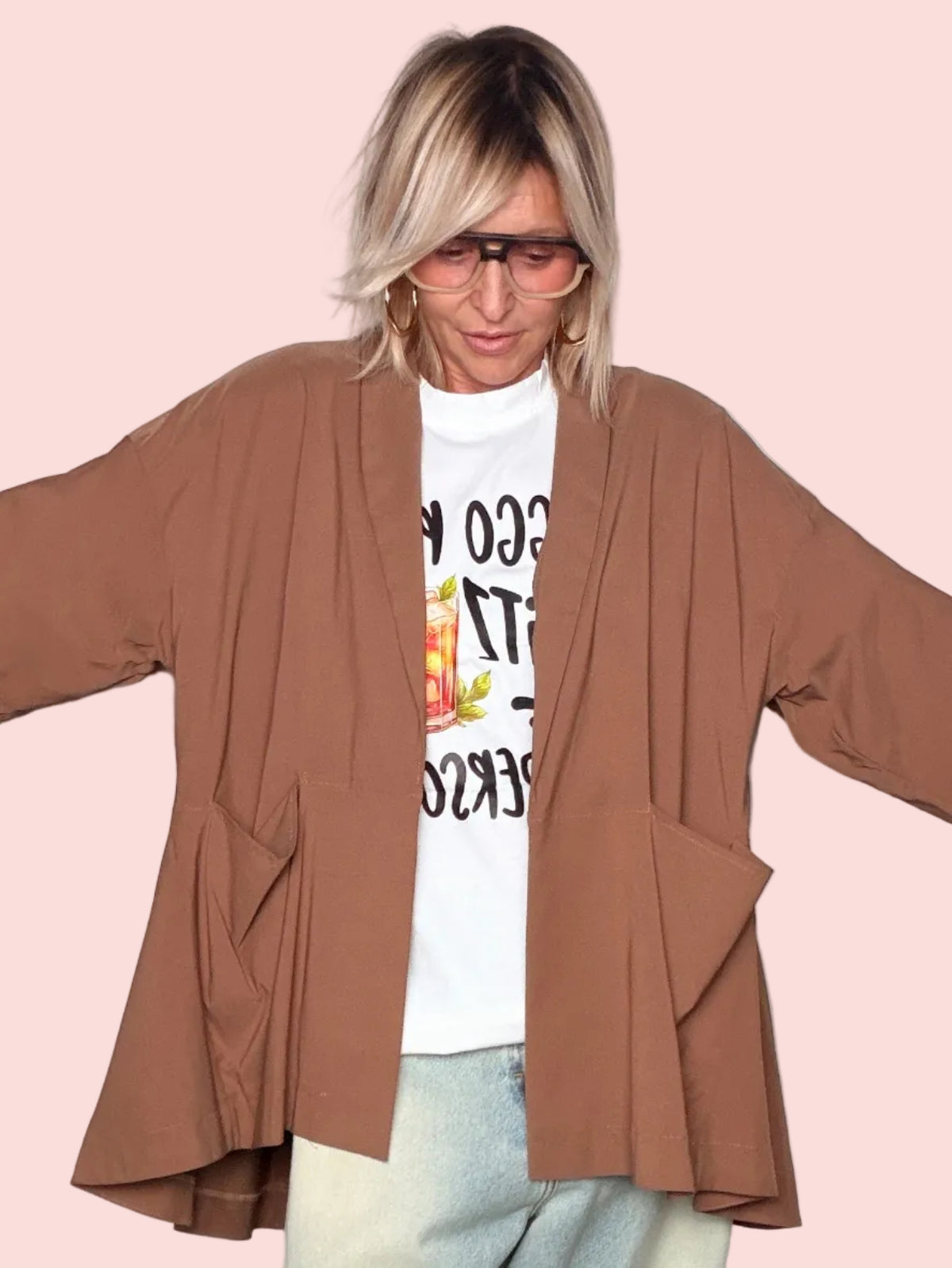 Giacca kimono camel - maniche aperte vista frontale
