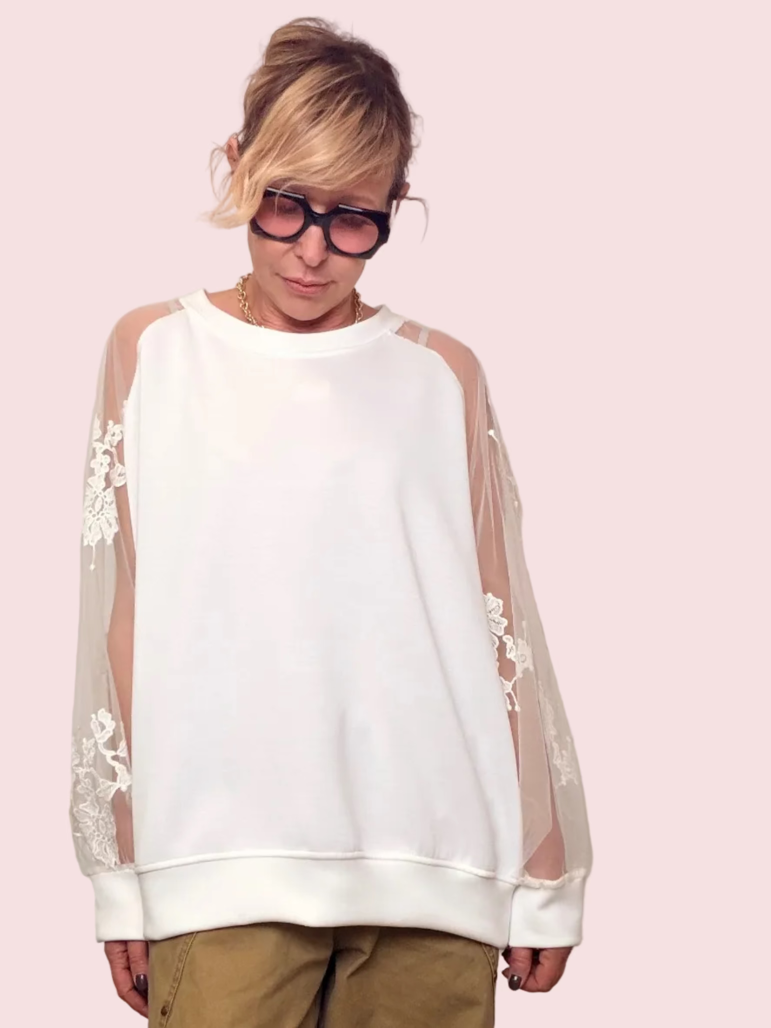 Felpa Bianca Maniche Tulle e Ricamo Floreale
