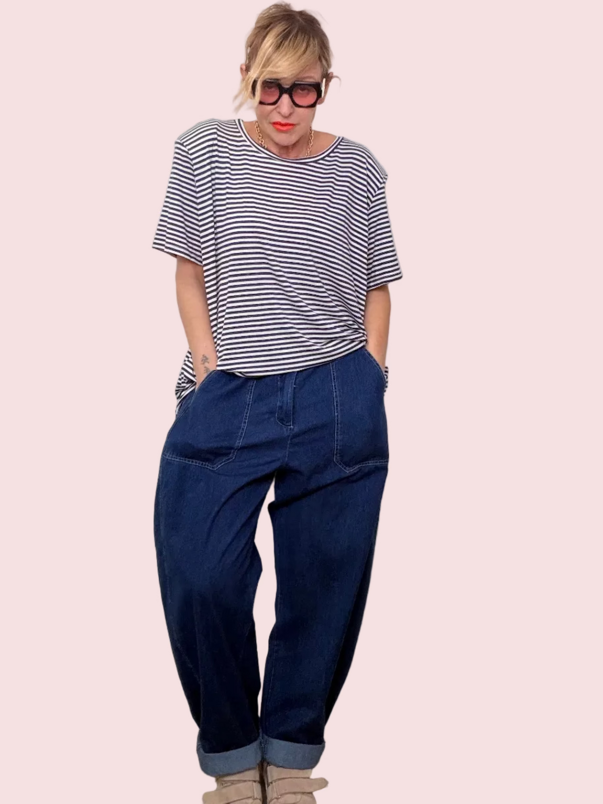 Jeans Balloon Denim Scuro – Tasche Patch e Risvolto