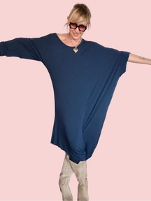 Abito Oversize Asimmetrico Off-Shoulder