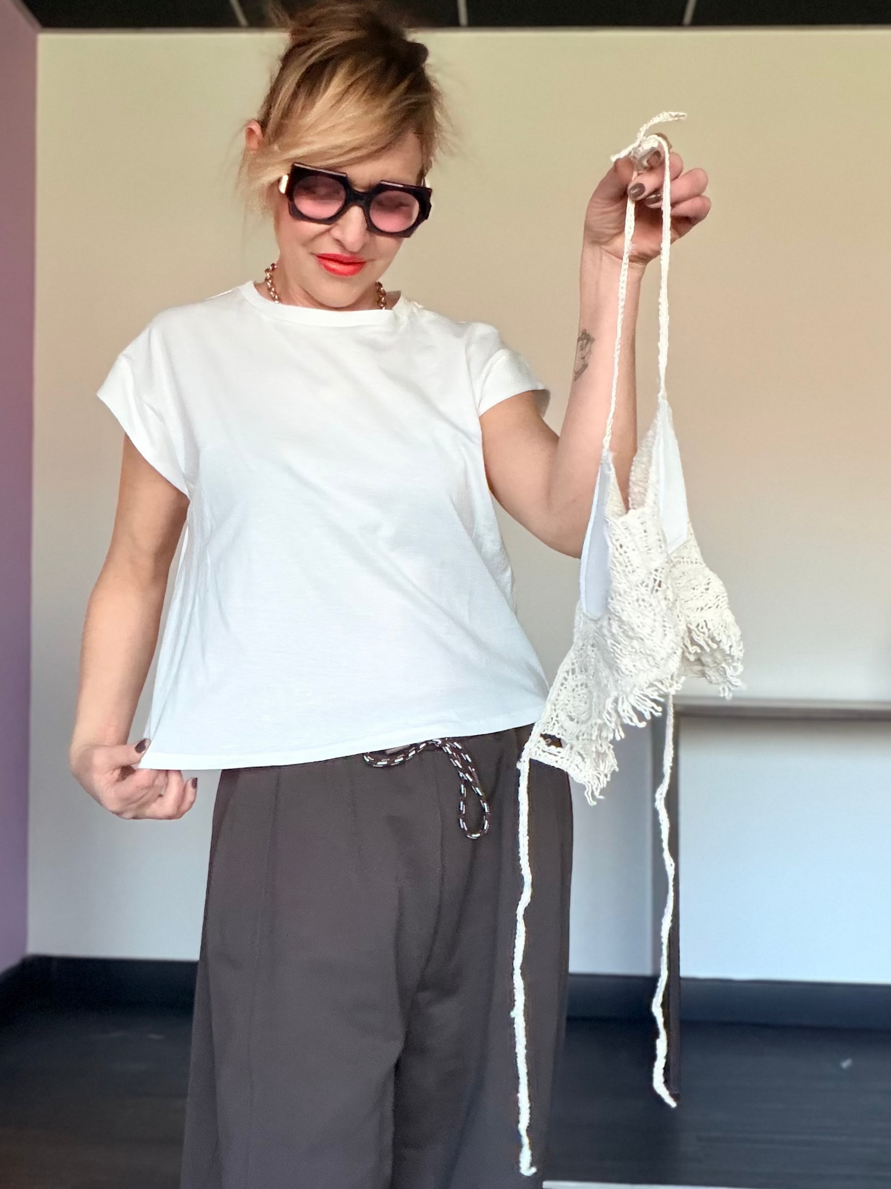 T-shirt con Top Crochet – Set Due Pezzi