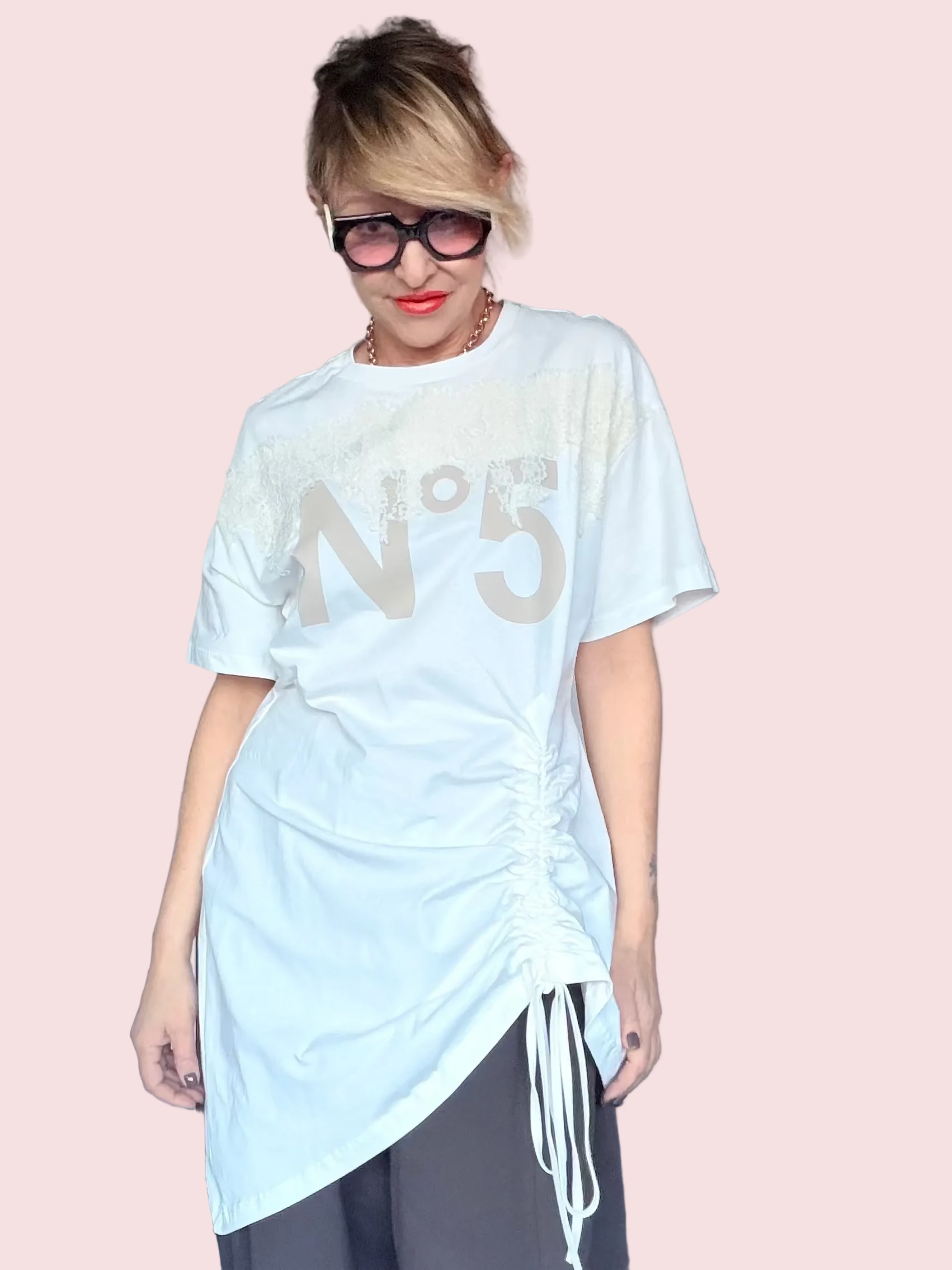 Maxi T-shirt N°5 con Coulisse e Pizzo