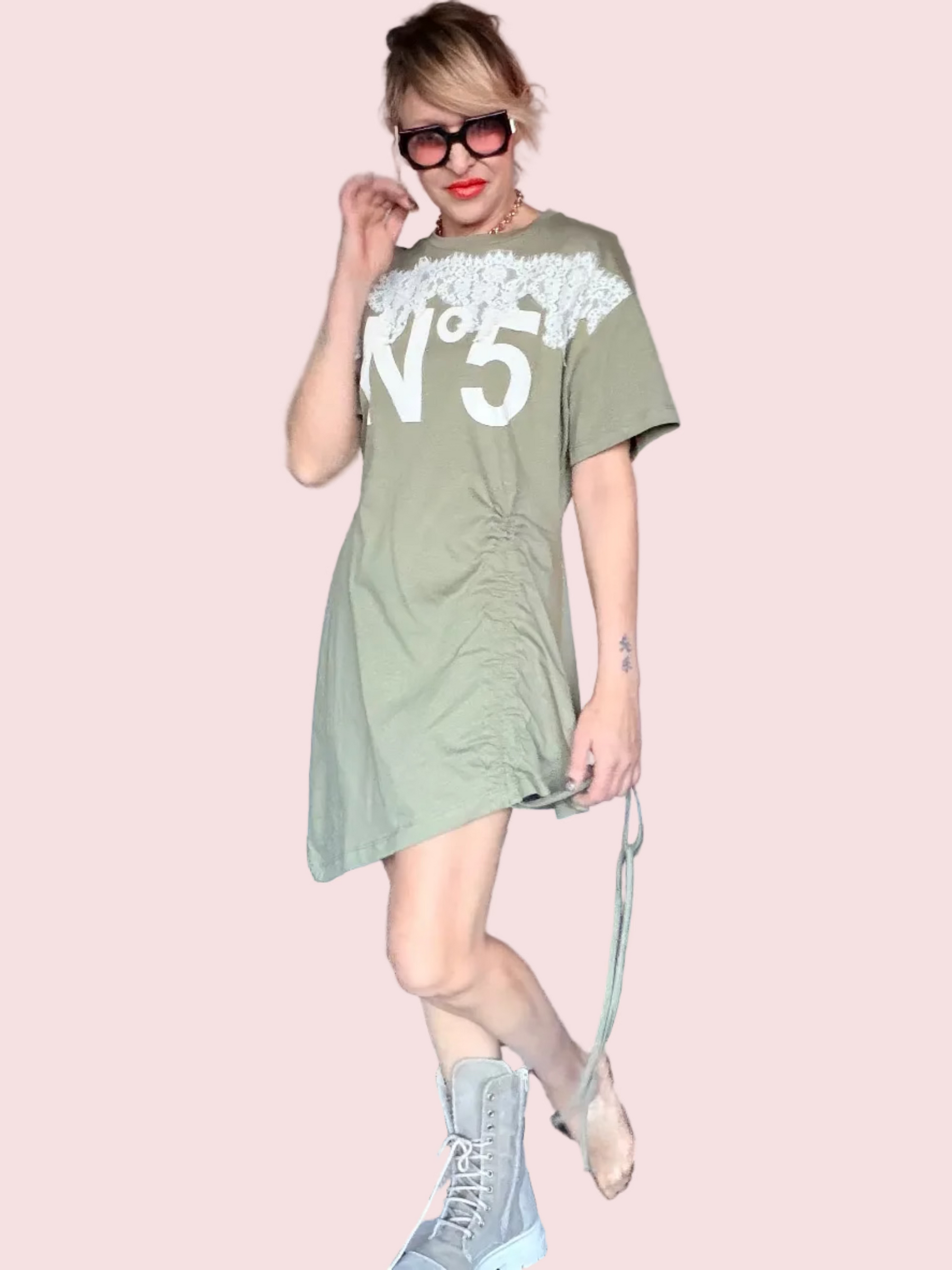 Maxi T-shirt N°5 con Coulisse e Pizzo