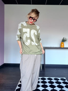 T-shirt 25 con Pizzo sulle Maniche e Coulisse