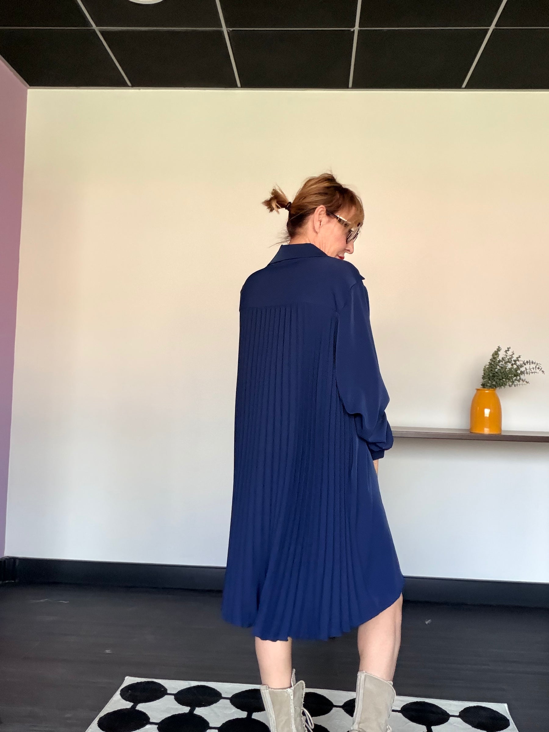 Abito-Camicia Oversize con Retro Plissettato