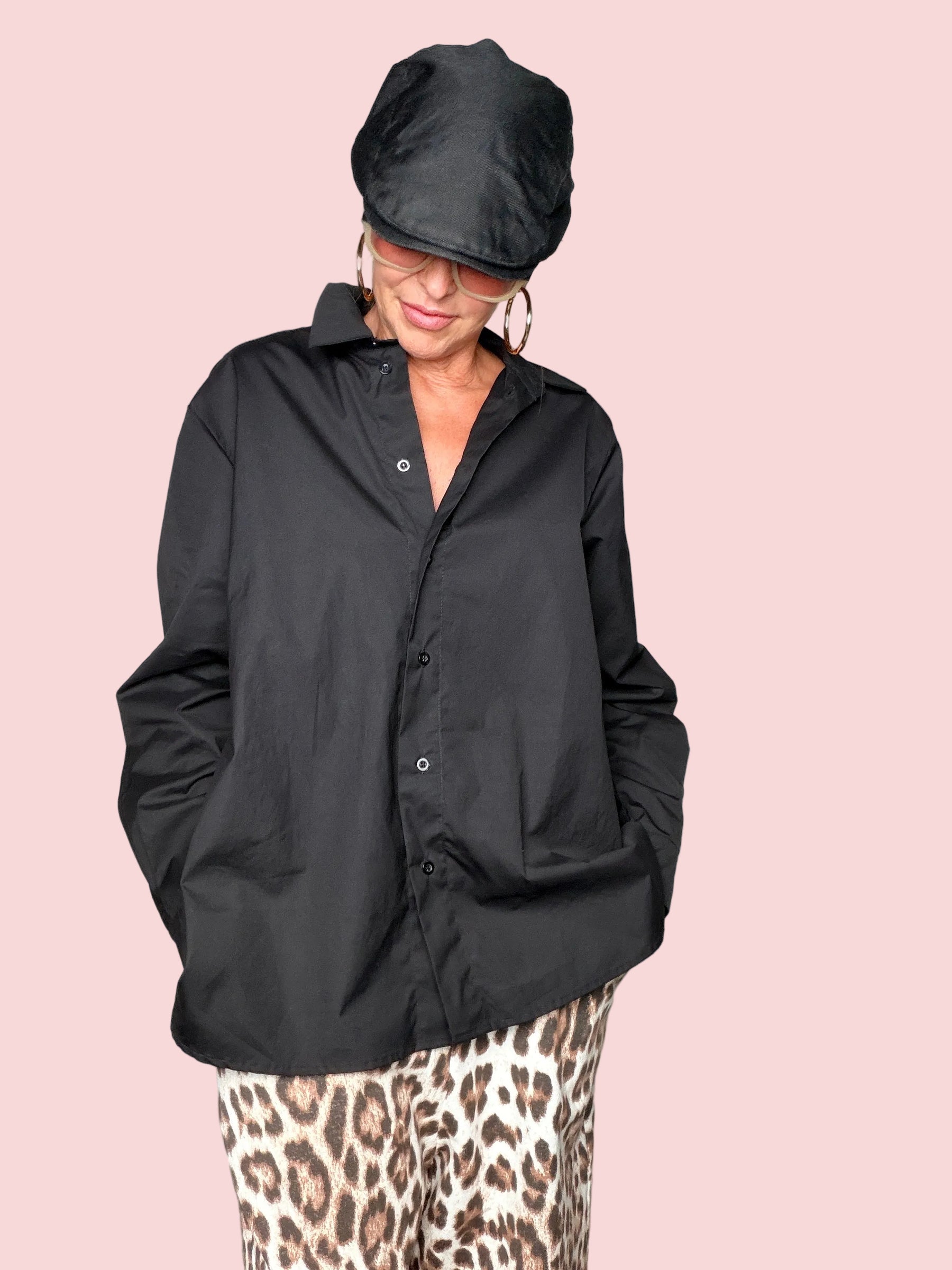 Camicia Oversize Nera in Cotone con Maniche Lunghe