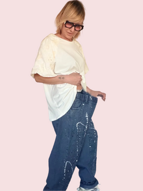 Jeans Oversize con Schizzi di Vernice