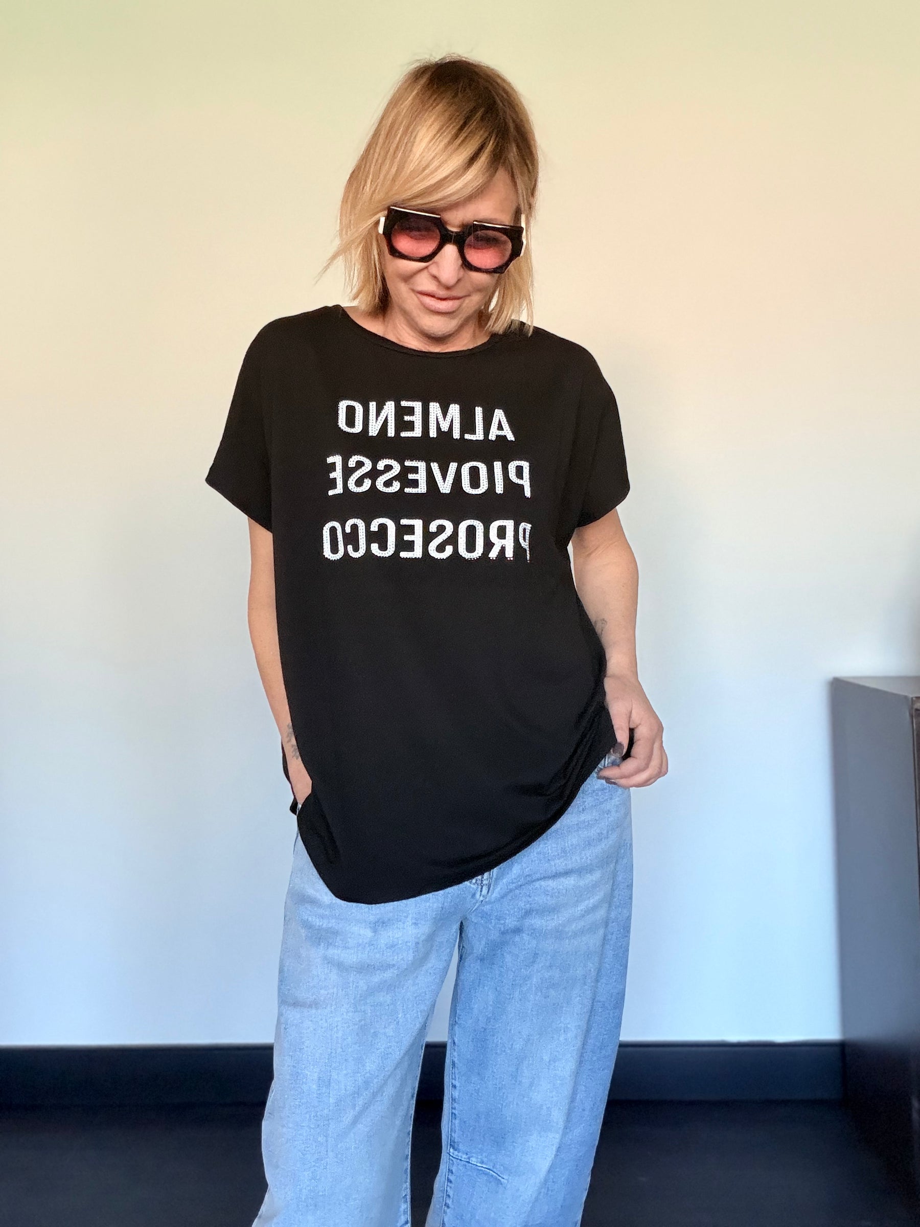 T-Shirt Over "Almeno piovesse Prosecco"