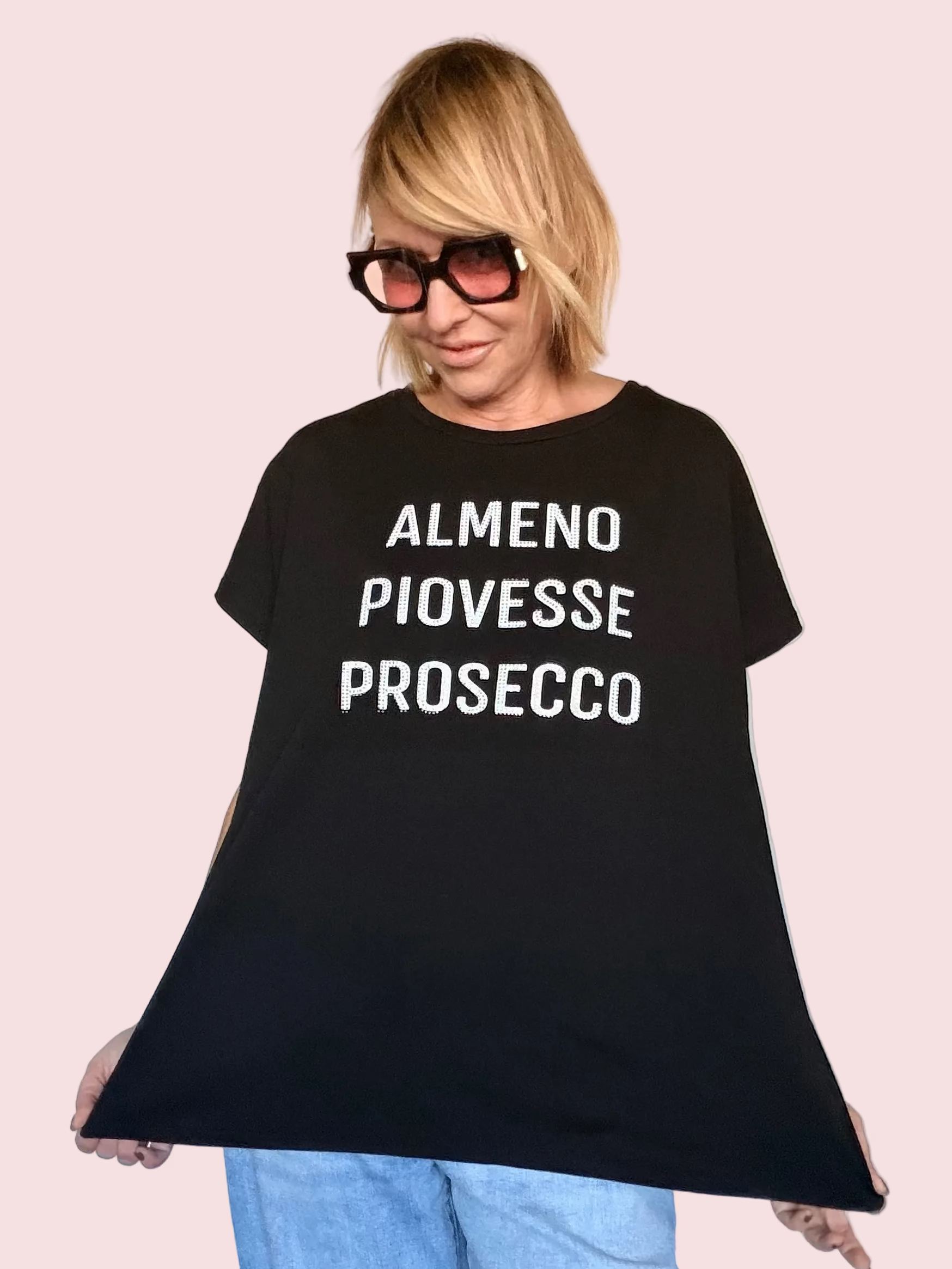 T-Shirt Over "Almeno piovesse Prosecco"