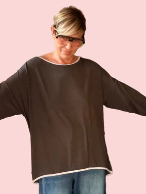 Maglia Oversize a Maniche a Pipistrello con Bordo a Contrasto