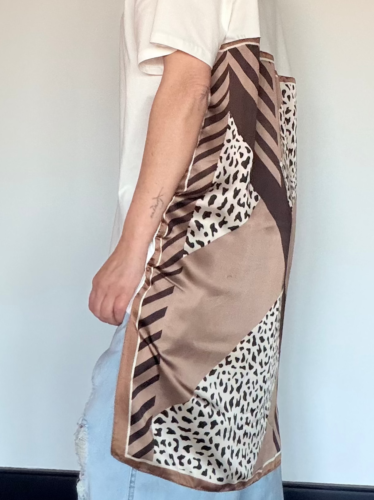 Maxi T-Shirt con Pannello Animalier in Seta