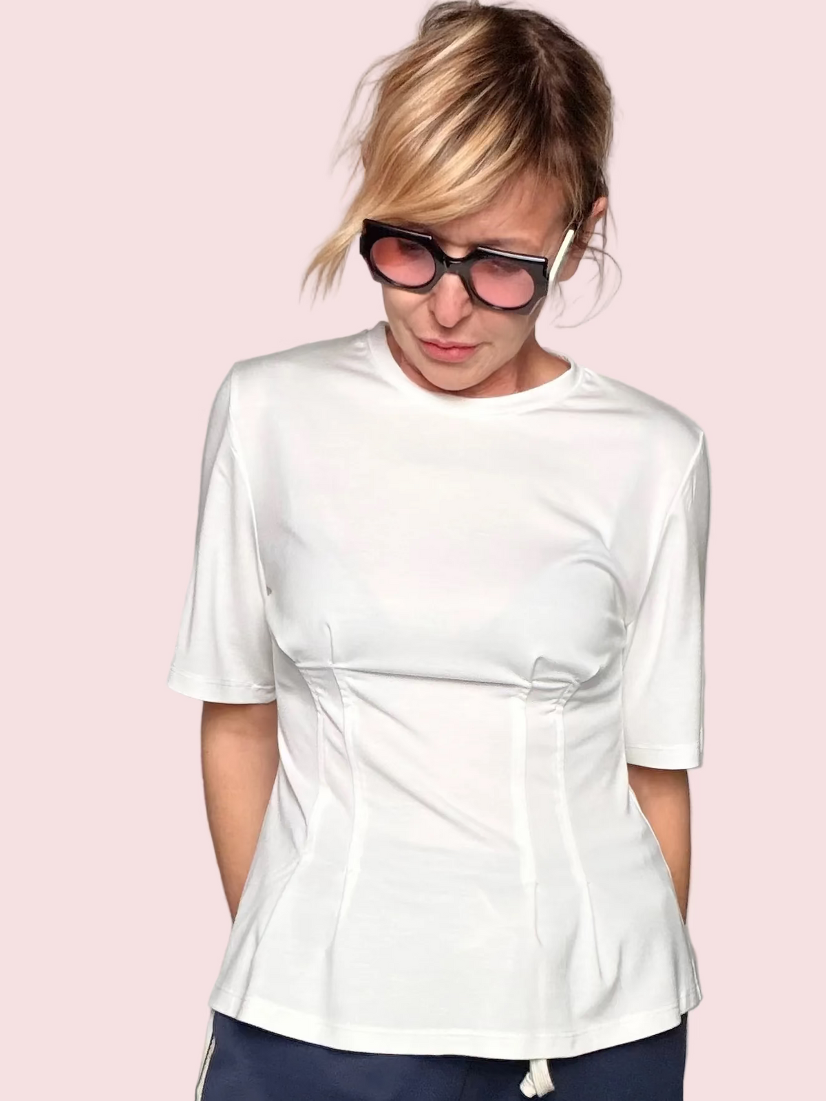 T-Shirt Strutturata con Corsetto Integrato