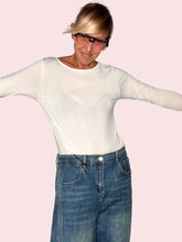Body a Manica Lunga con Scollo Barca – Bianco / Vino