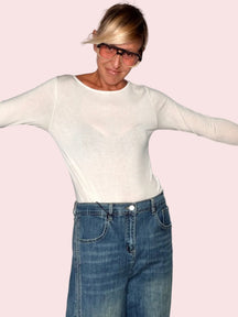 Body a Manica Lunga con Scollo Barca – Bianco / Vino