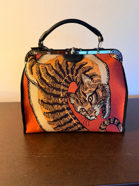 B. Florence Bag — Doctor Bag Xilografia Tigre