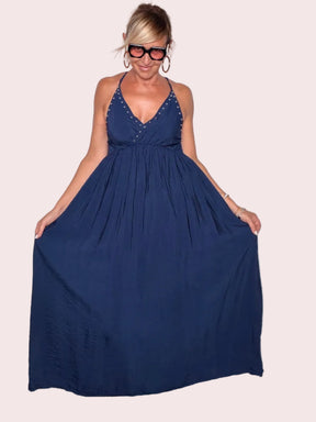 Abito Maxi Scollo V con borchie