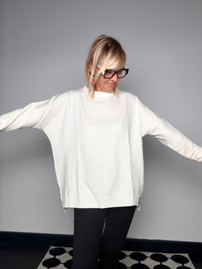 Maglia Oversize Trapezio Scollo Rotondo Spacco (Copia)