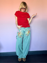 Jeans wide leg con ricami