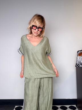 Coordinato  Due Pezzi – Top & Pantalone con Bande
