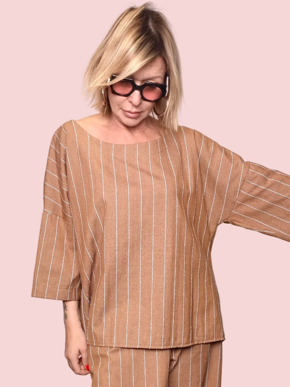 Camicia a Righe con Bottoni sul Retro