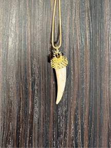 Collana Lunga Corno con Catena Snake Dorata