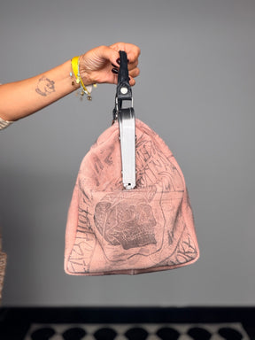 Borsa doctor bag rosa cipria - vista laterale con fermaglio metallico argentato e manico pelle nera