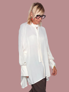 Camicia Oversize Maxi con Laccetto al Collo – Bianco | SOUVENIR