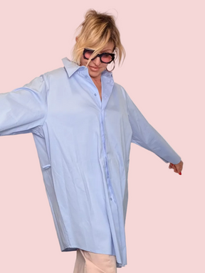 Camicia Lunga Asimmetrica in Cotone Azzurro con Cintura