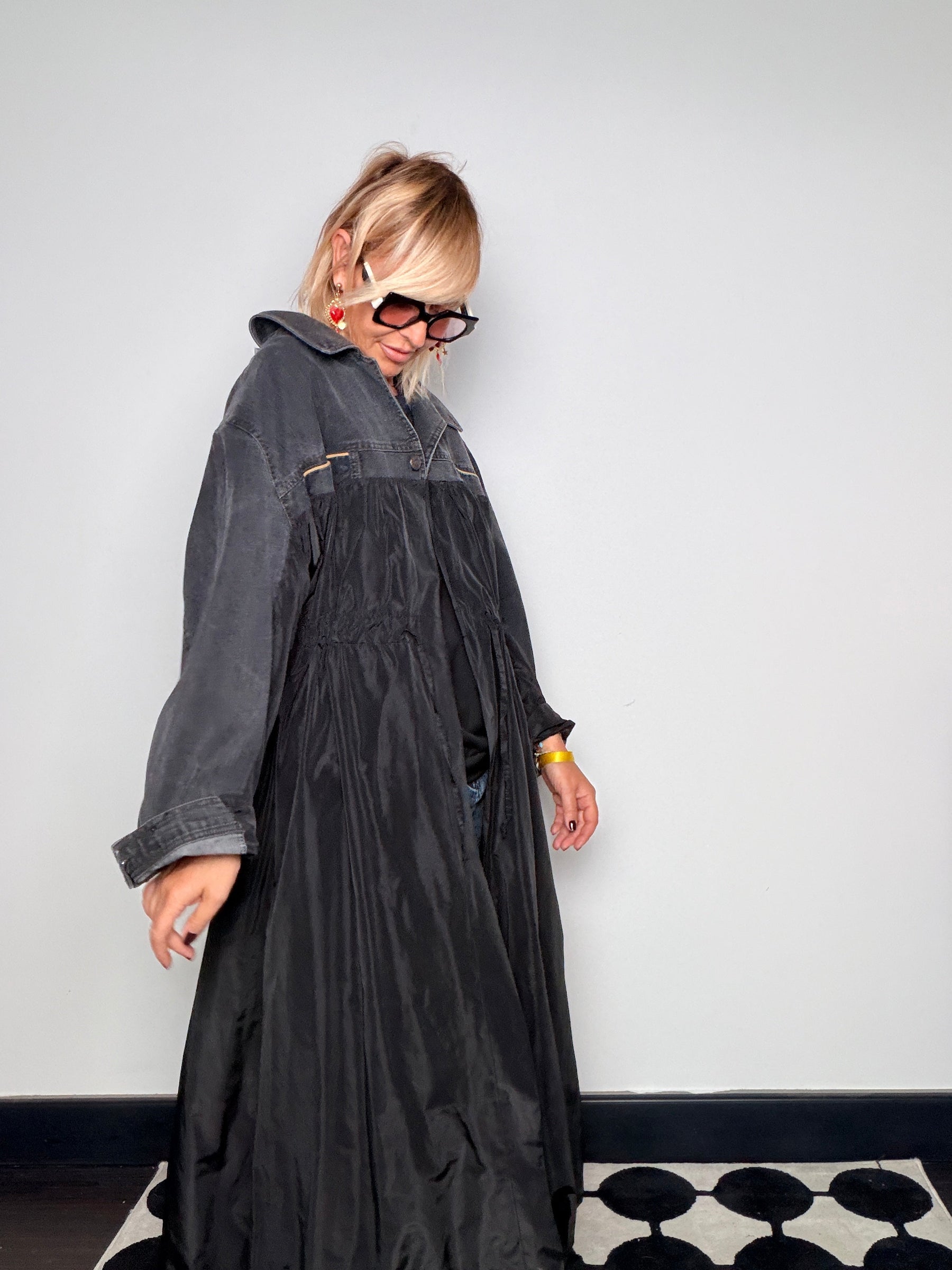 Giacca vintage denim scuro e taffetà nero - vista laterale