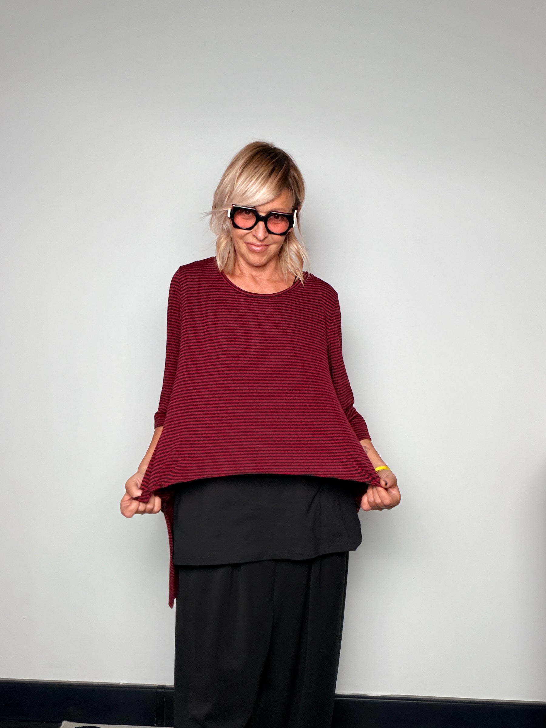 Maglia a Righe Oversize + Canotta Nera Inclusa