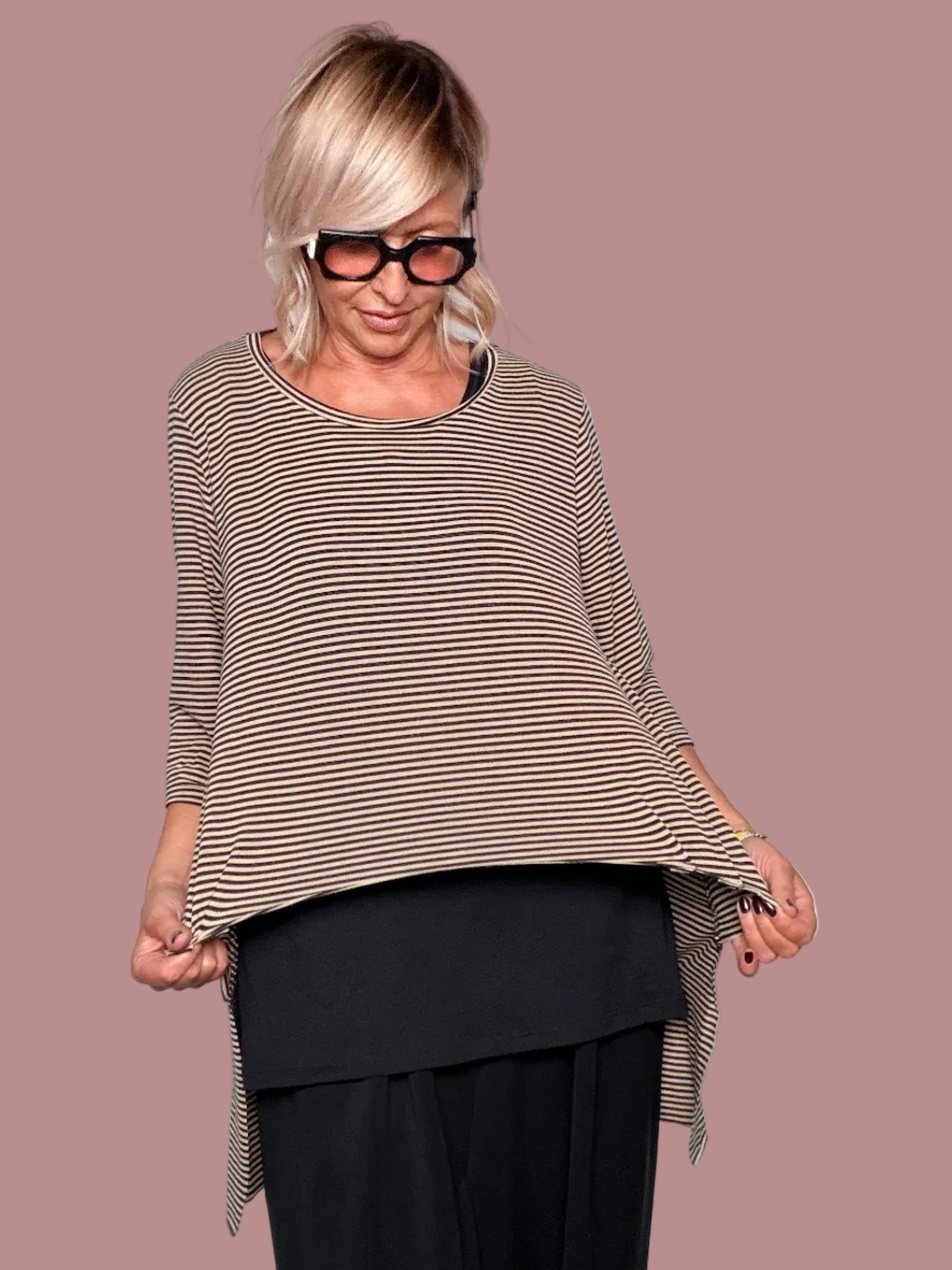 Maglia a Righe Oversize + Canotta Nera Inclusa