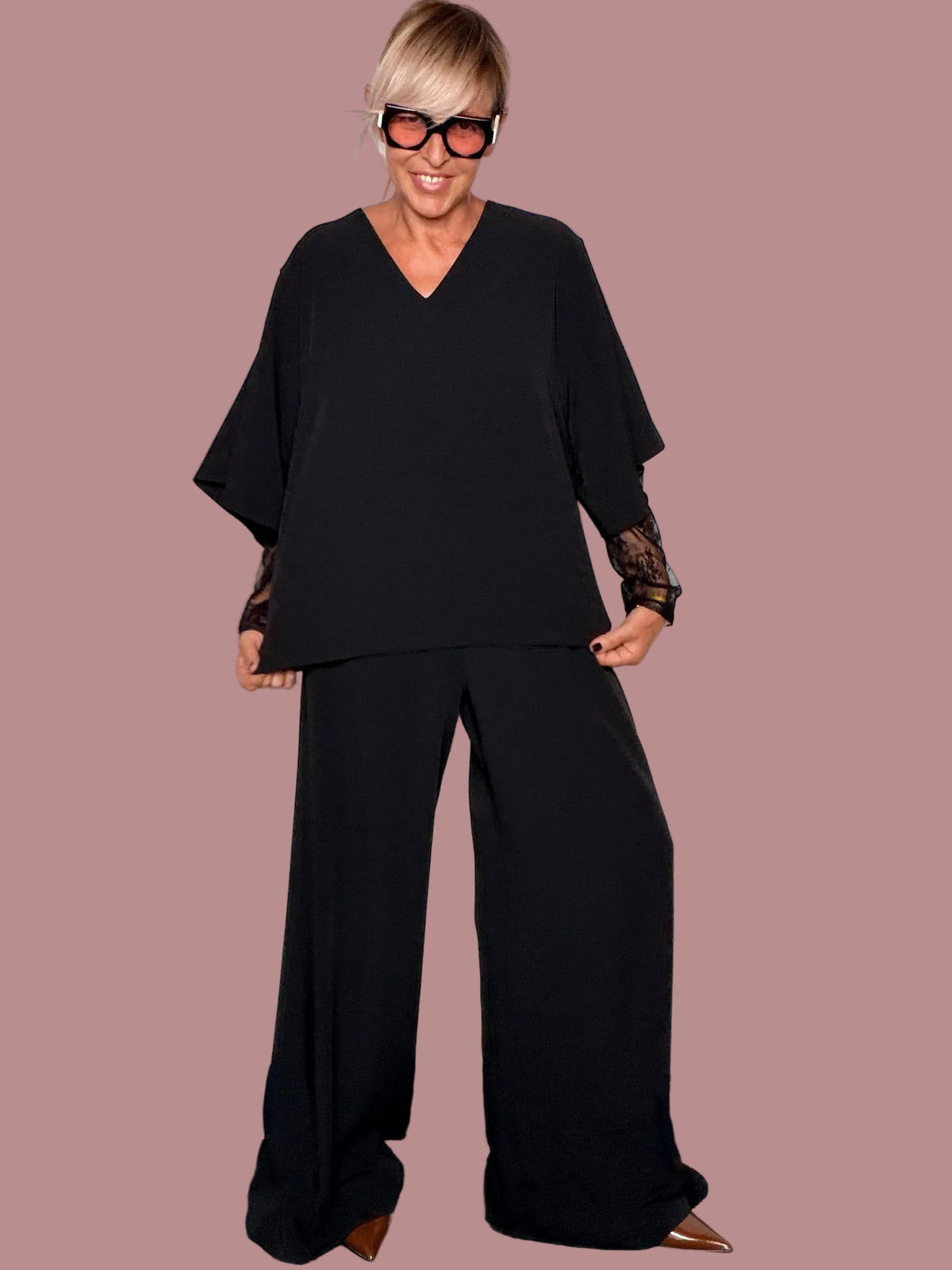 Completo Blusa Kimono + Pantalone Palazzo Nero – Inserto Pizzo