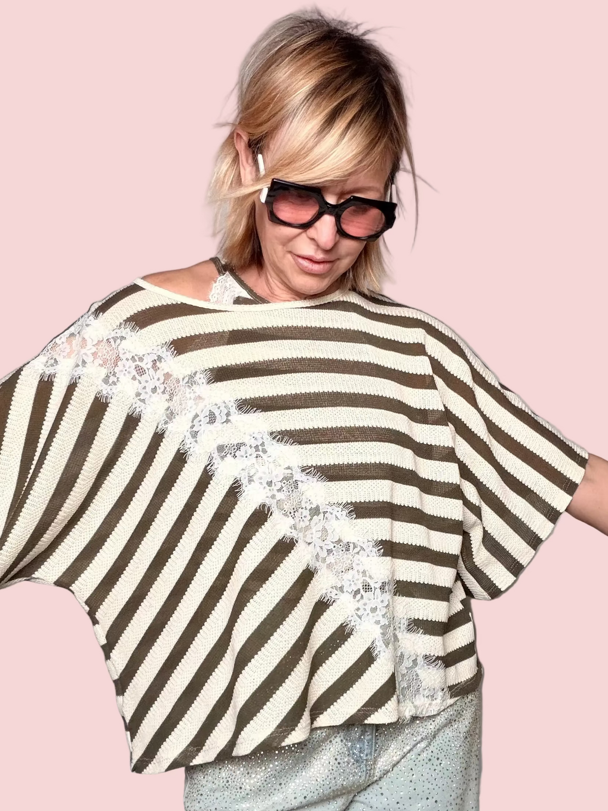 Maglia a Righe con Inserto in Pizzo —