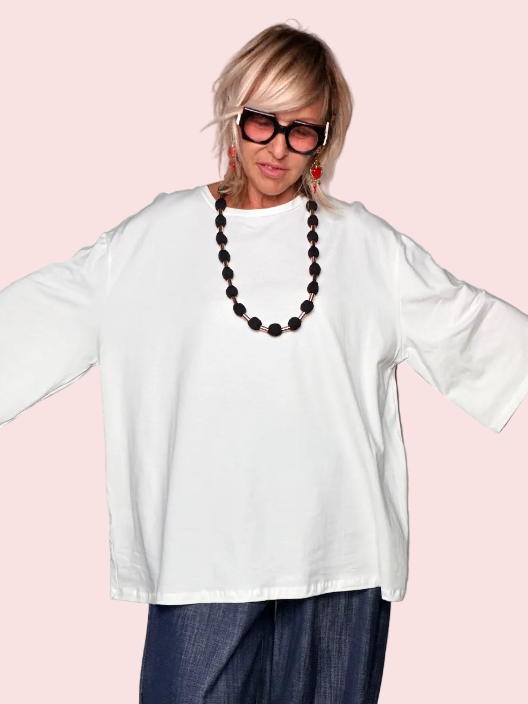 Maxi t-shirt oversize bianca con girocollo