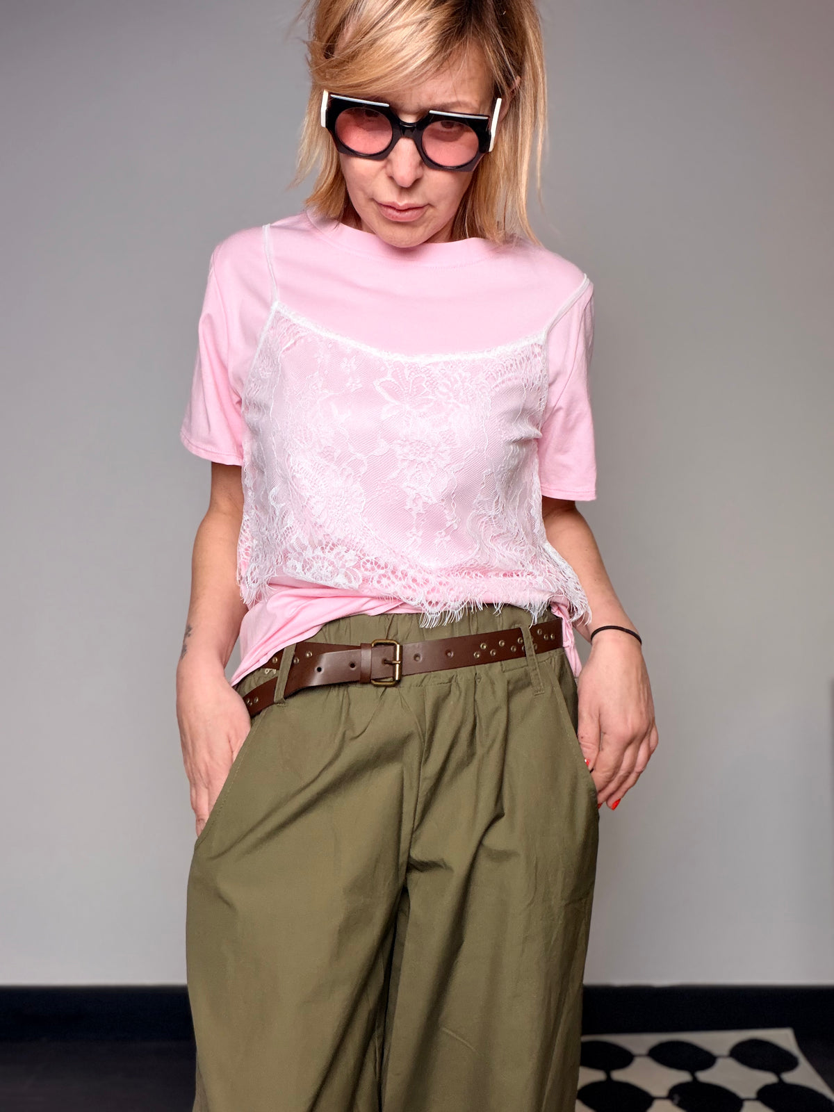 Pantalone Baggy con Pince — Verde Militare / Nero