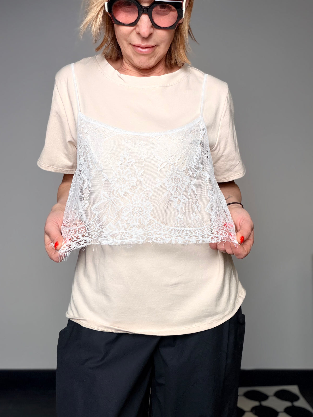 T-shirt con Top in Pizzo Applicato — Rosa / Panna