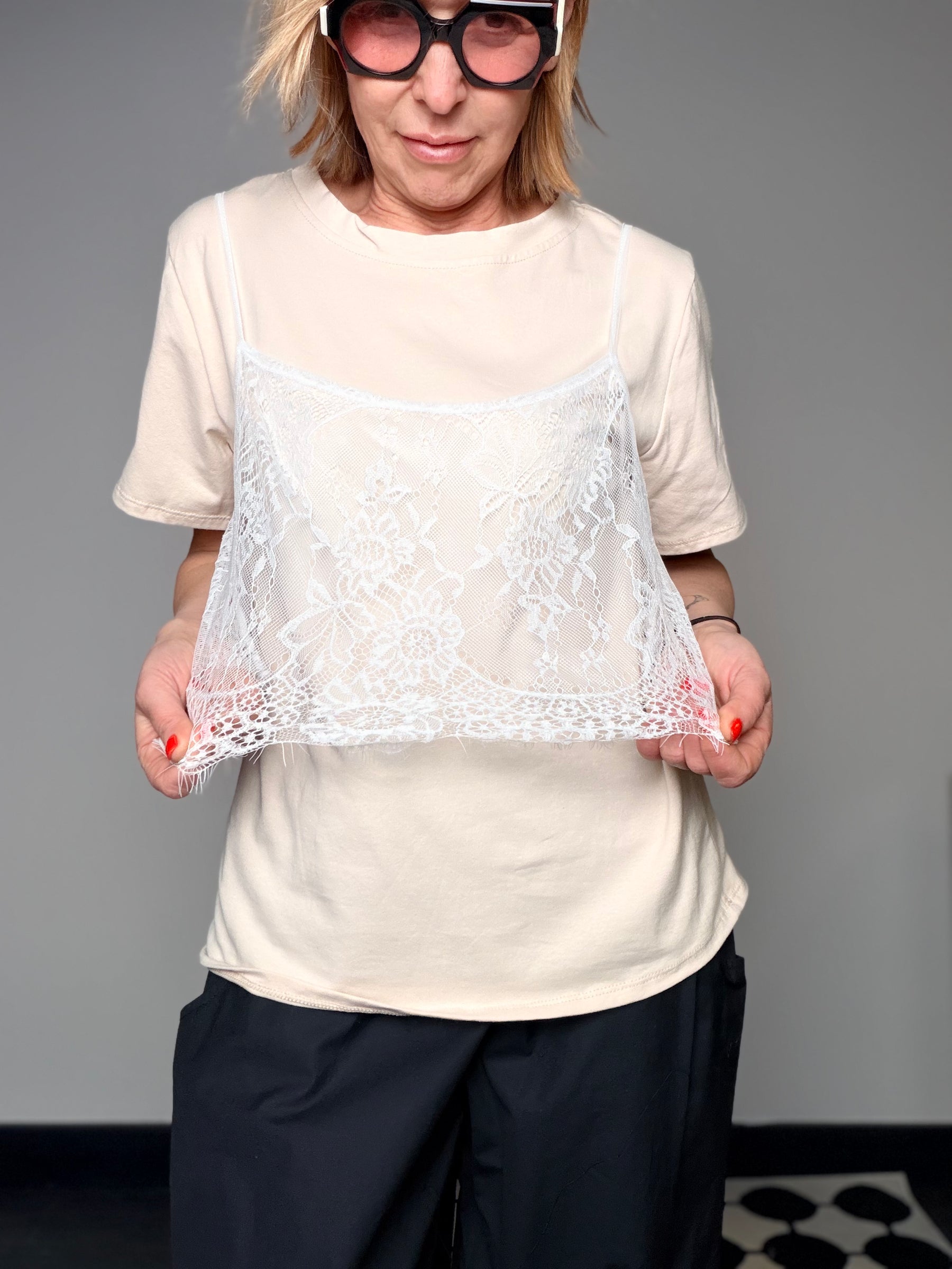T-shirt con Top in Pizzo Applicato — Rosa / Panna