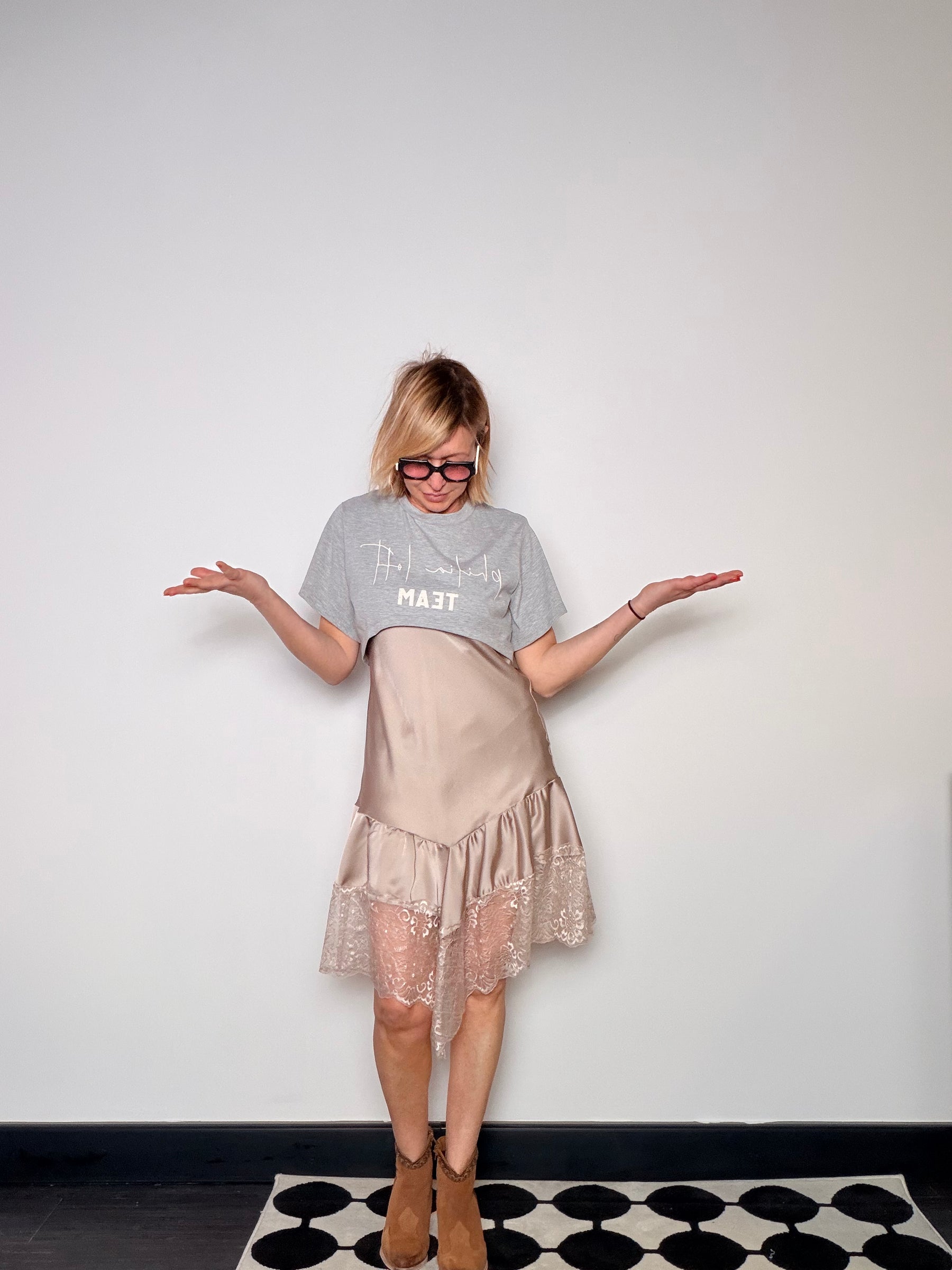 Set Coordinato Slip Dress + T-shirt Crop — Champagne / Grigio