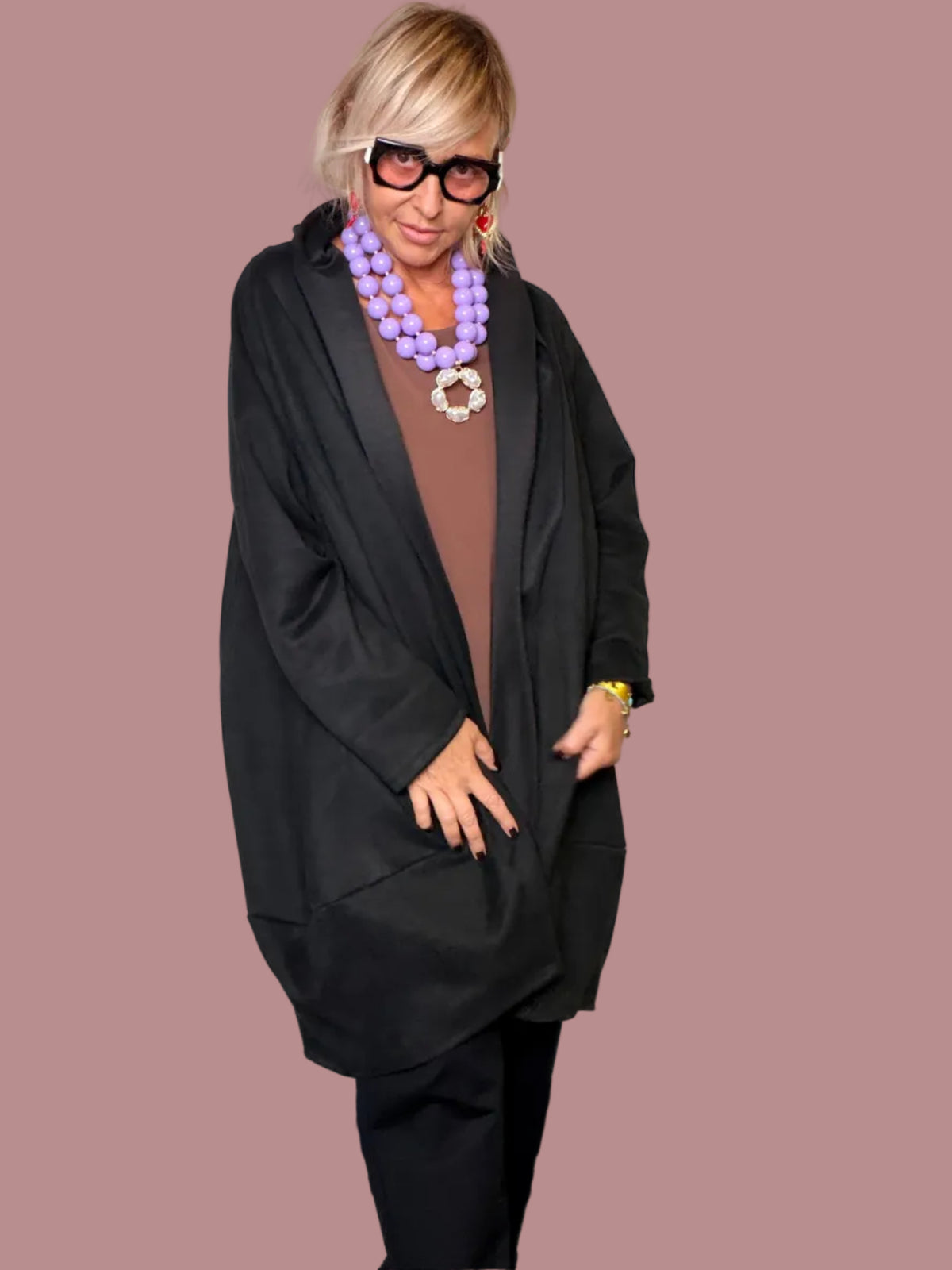 Giacca Oversize in Ecodaino con Revers in Raso – Nero / Marrone | FEMALE