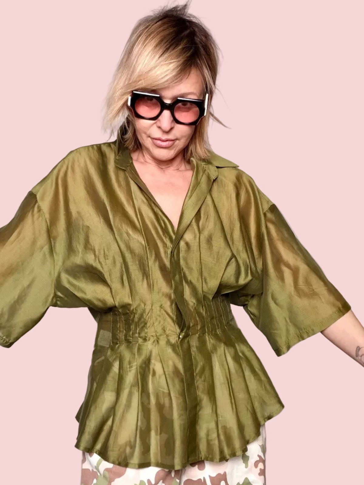 Camicia in Organza con Vita Arricciata — Verde Oliva