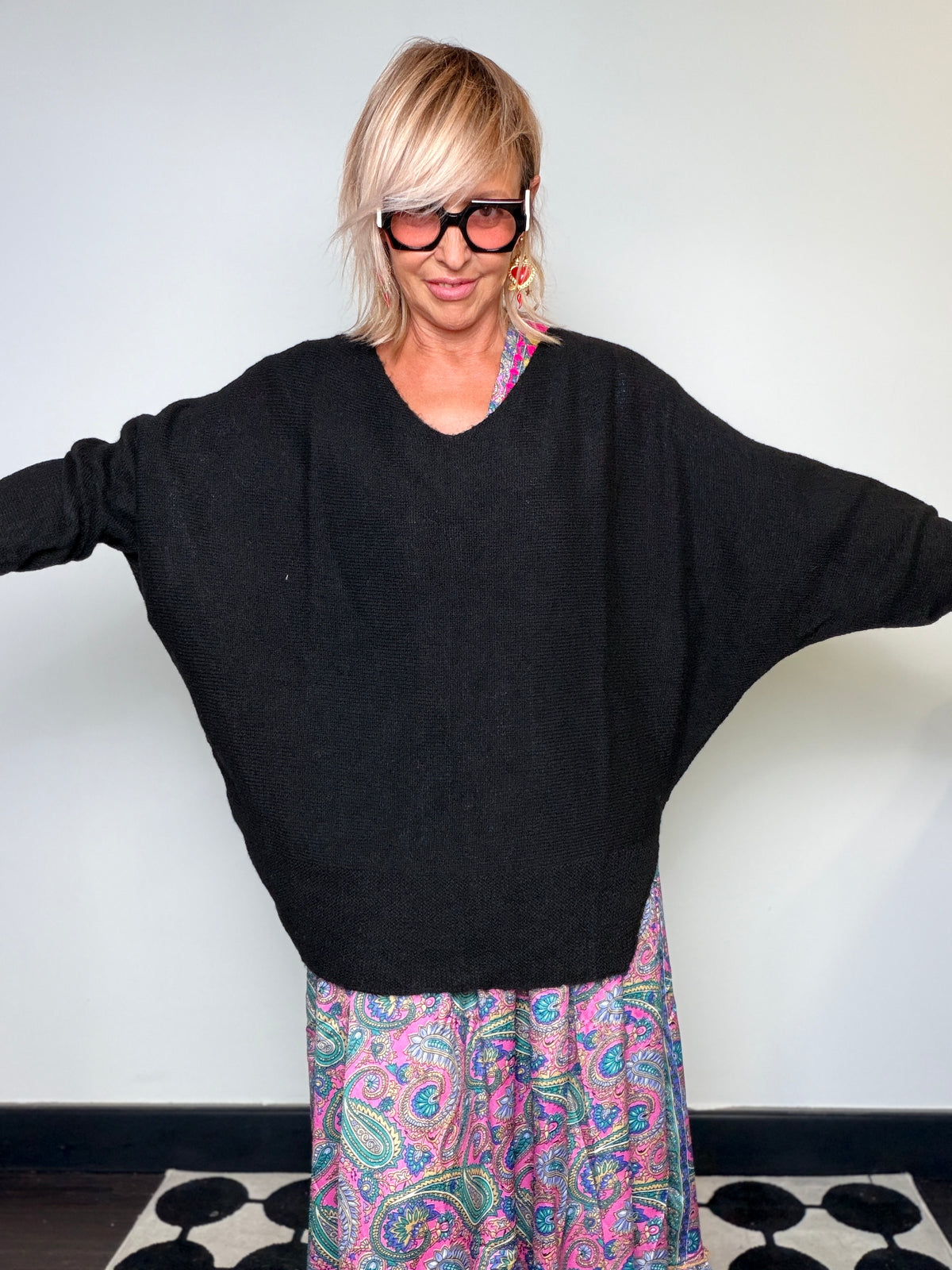 Maglia Oversize Scollo V Maniche Kimono – Viola / Nero / Rosa / Cammello