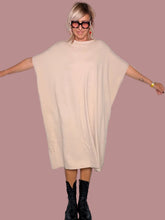 Abito Oversize Cocoon Cipria – Collo Alto Maniche Kimono | FEMALE