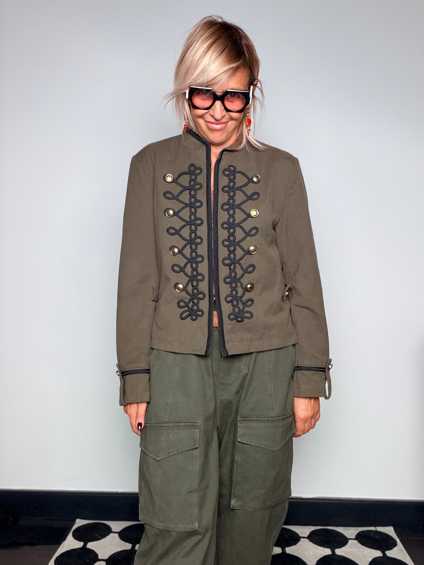 Giacca Napoleone Militare con Brandebourgs – Nero / Verde Militare