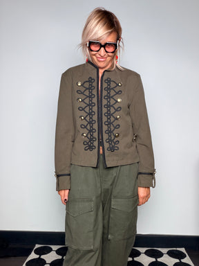 Giacca Napoleone Militare con Brandebourgs – Nero / Verde Militare