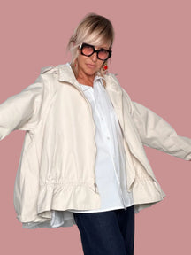 Giacca Impermeabile Over con Pizzo