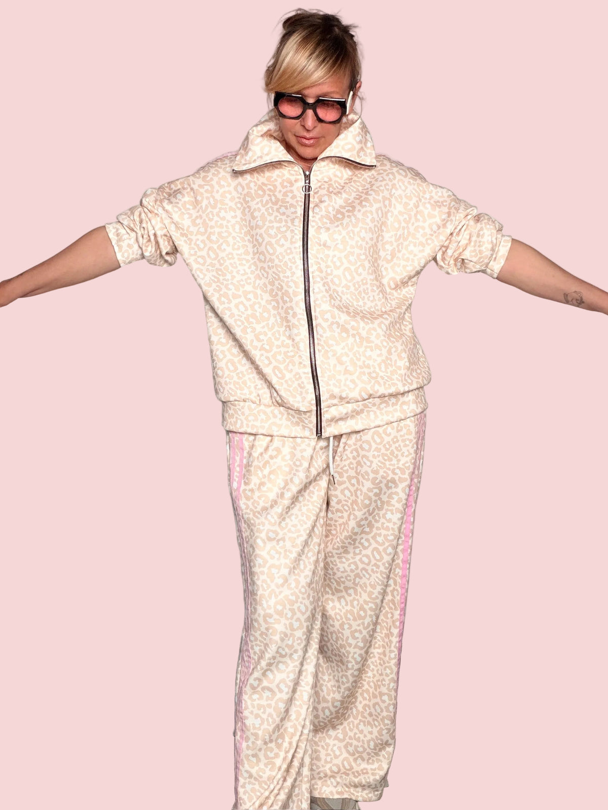Completo Sportivo Animalier – Giacca Zip + Pantalone Palazzo