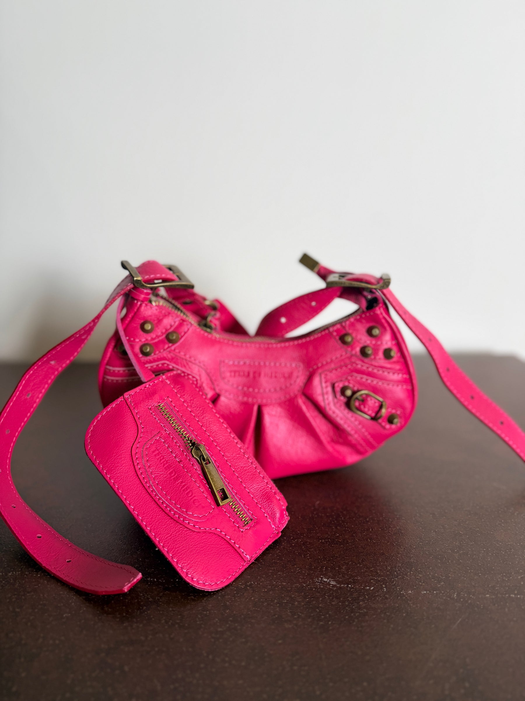 Mini Bag in Pelle con Borchie e Pochette — Rosa Fuchsia