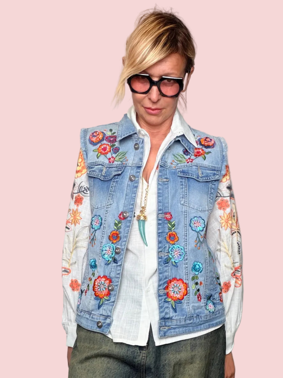 Gilet in Denim con Ricami Floreali Multicolor